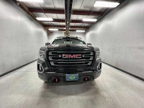 Onyx Black 2022 GMC Sierra 1500 AT4