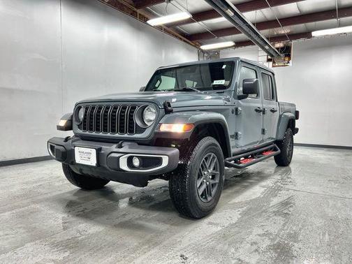 2025 Jeep Gladiator Sport S