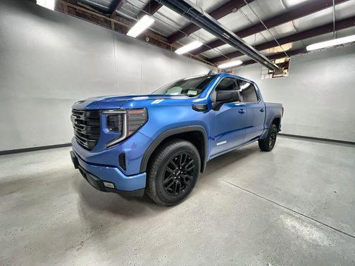 Dynamic Blue Metallic 2023 GMC Sierra 1500 Elevation