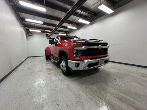 2025 Chevrolet Silverado 3500 LT