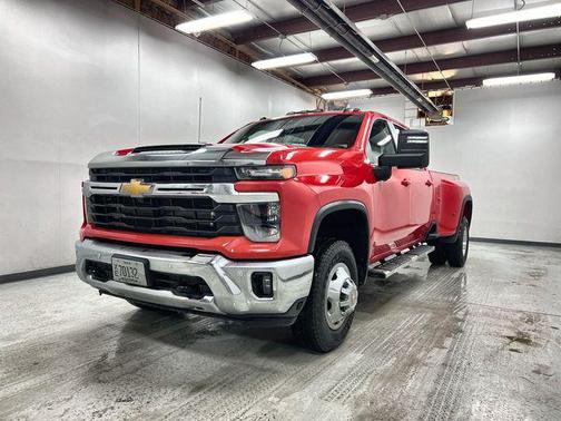 2025 Chevrolet Silverado 3500 LT