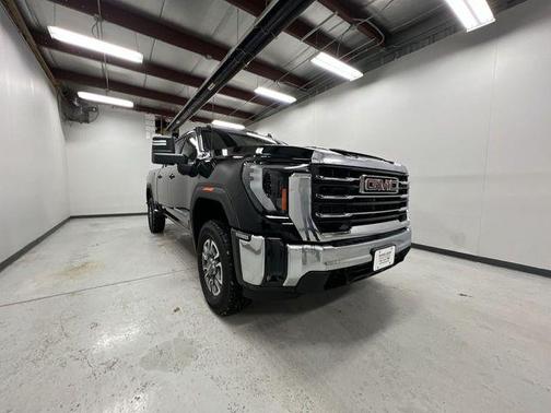 2026 GMC Sierra 2500 SLE