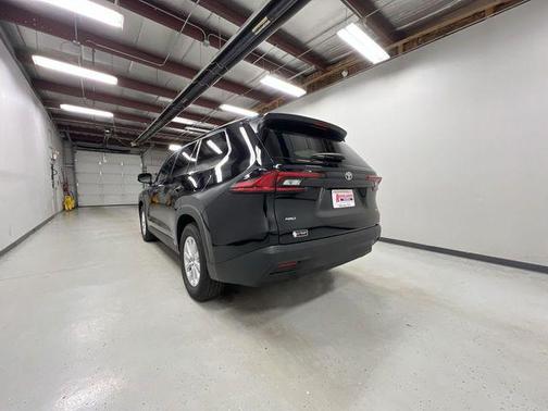 Midnight Black Metallic 2025 Toyota Grand Highlander XLE