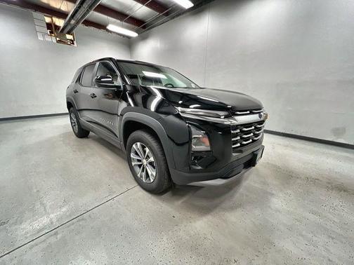 Mosaic Black Metallic 2025 Chevrolet Equinox 1LT