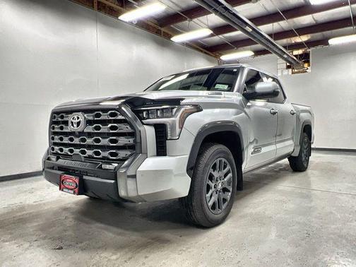 2025 Toyota Tundra Hybrid Platinum