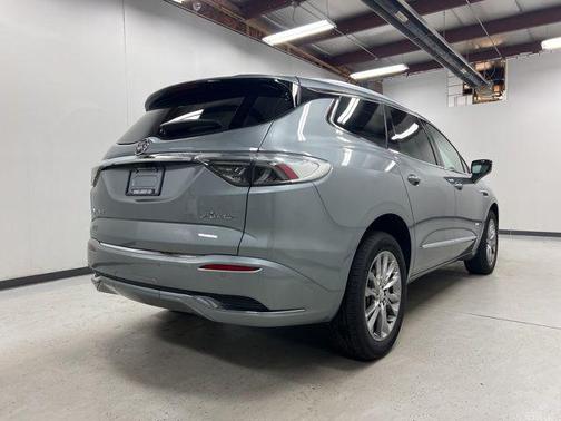 2023 Buick Enclave Avenir AWD