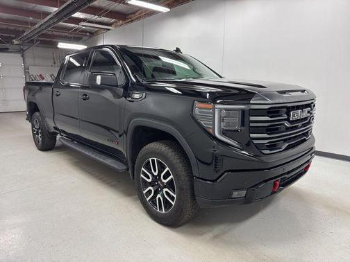 Onyx Black 2024 GMC Sierra 1500 AT4