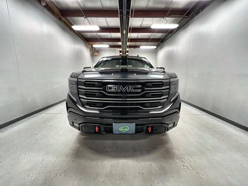 Onyx Black 2024 GMC Sierra 1500 AT4
