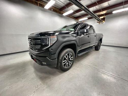 Onyx Black 2024 GMC Sierra 1500 AT4