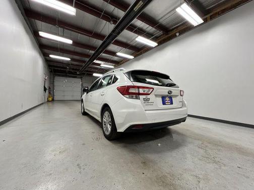 2018 Subaru Impreza 2.0i Premium