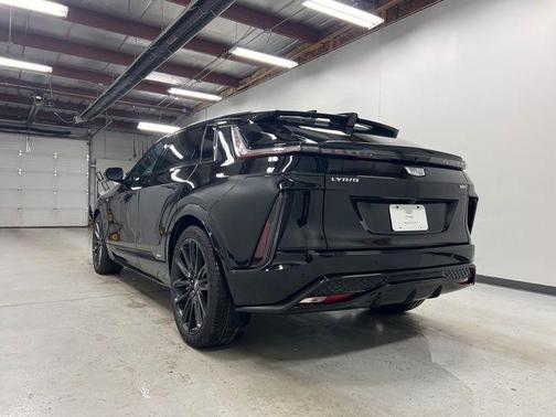 2026 Cadillac LYRIQ V Premium