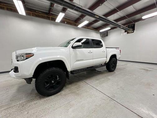 2018 Toyota Tacoma TRD Sport