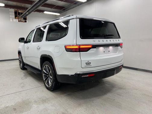 2023 Jeep Wagoneer Series II