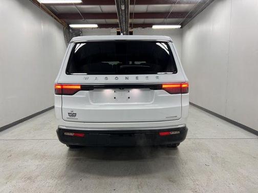 2023 Jeep Wagoneer Series II