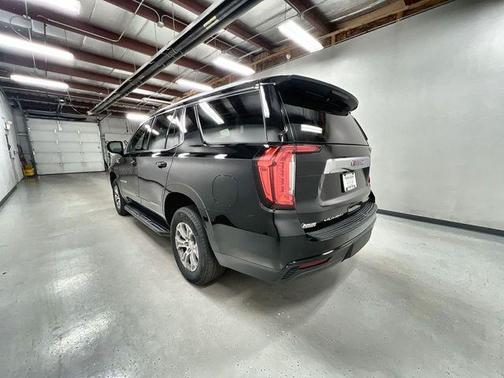 Onyx Black 2023 GMC Yukon SLE