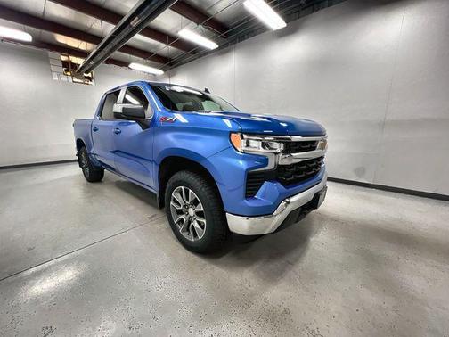 Riptide Blue Metallic 2025 Chevrolet Silverado 1500 LT