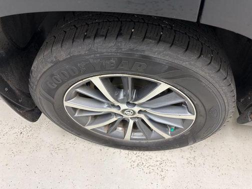 Predawn Gray Mica 2018 Toyota Highlander XLE