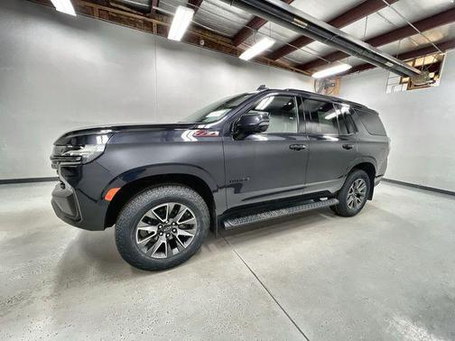 Dark Ash Metallic 2022 Chevrolet Tahoe 4WD Z71