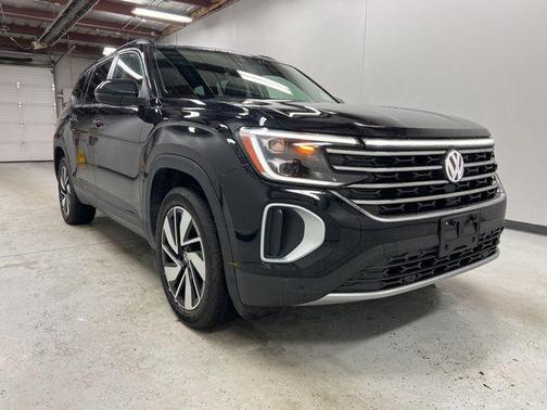 2024 Volkswagen Atlas 2.0T SE w/Technology 4MOTION