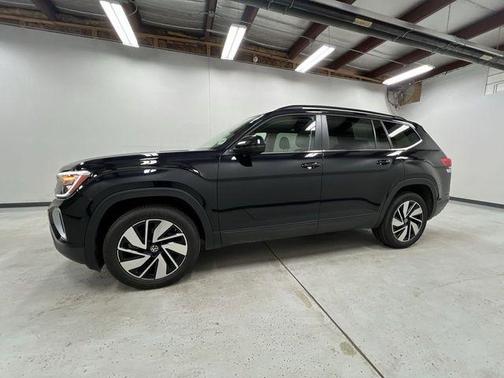 2024 Volkswagen Atlas 2.0T SE w/Technology 4MOTION