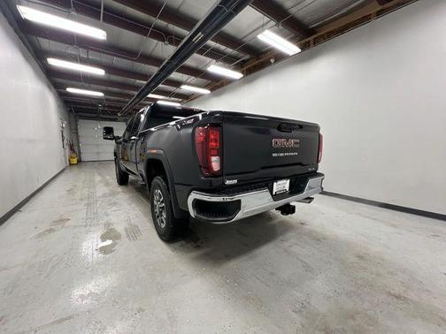 2026 GMC Sierra 2500 SLE