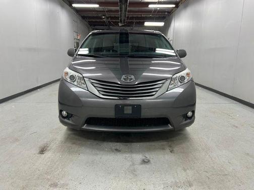 2015 Toyota Sienna XLE Premium