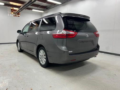 2015 Toyota Sienna XLE Premium
