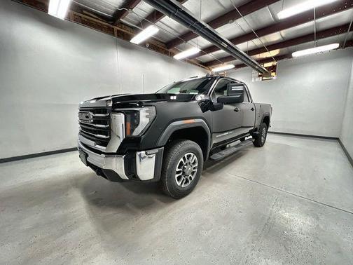 Onyx Black 2025 GMC Sierra 2500 SLE