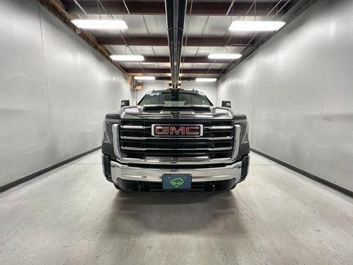 Onyx Black 2025 GMC Sierra 2500 SLE