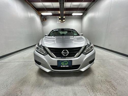 Brilliant Silver 2018 Nissan Altima 2.5 SV