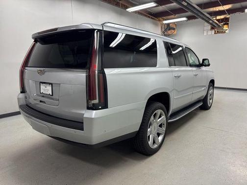 Radiant Silver Metallic 2020 Cadillac Escalade ESV Luxury