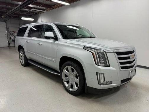 Radiant Silver Metallic 2020 Cadillac Escalade ESV Luxury