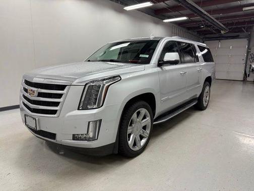 Radiant Silver Metallic 2020 Cadillac Escalade ESV Luxury