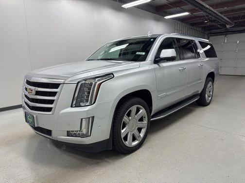 Radiant Silver Metallic 2020 Cadillac Escalade ESV Luxury
