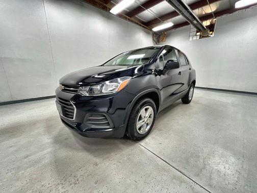 Midnight Blue Metallic 2021 Chevrolet Trax LS
