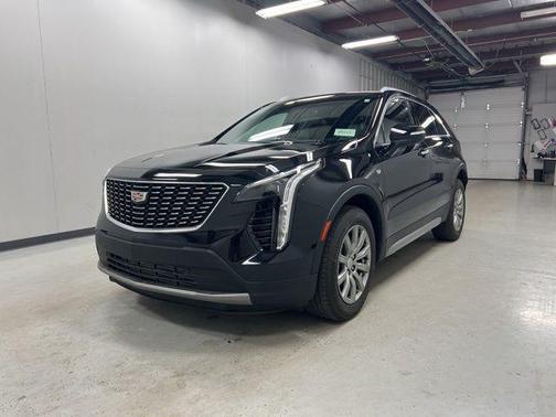 Stellar Black Metallic 2023 Cadillac XT4 Premium Luxury