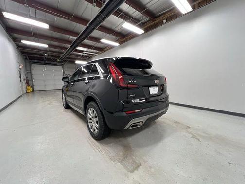 Stellar Black Metallic 2023 Cadillac XT4 Premium Luxury