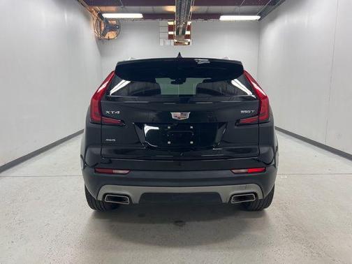 Stellar Black Metallic 2023 Cadillac XT4 Premium Luxury