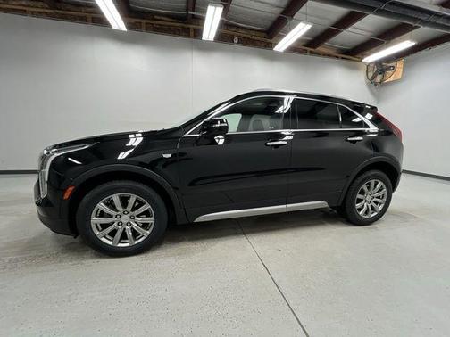 Stellar Black Metallic 2023 Cadillac XT4 Premium Luxury