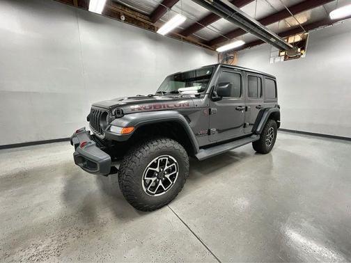 Granite Crystal Metallic Clearcoat 2024 Jeep Wrangler Rubicon