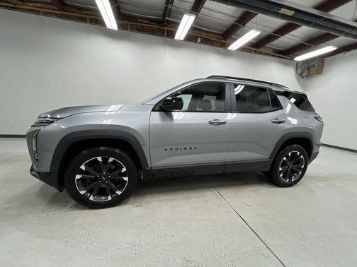 2025 Chevrolet Equinox AWD RS