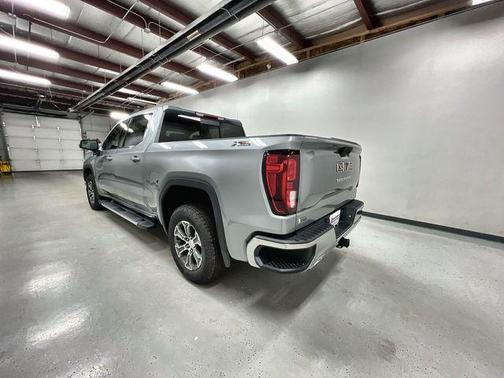 Sterling Metallic 2026 GMC Sierra 1500 SLE