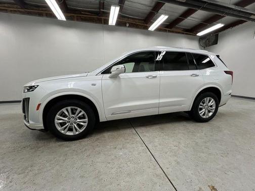 2024 Cadillac XT6 Luxury AWD