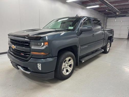 Graphite Metallic 2017 Chevrolet Silverado 1500 2LT