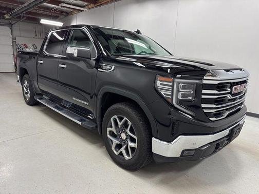 Onyx Black 2023 GMC Sierra 1500 SLT