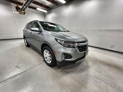 Sterling Gray Metallic 2024 Chevrolet Equinox 1LT