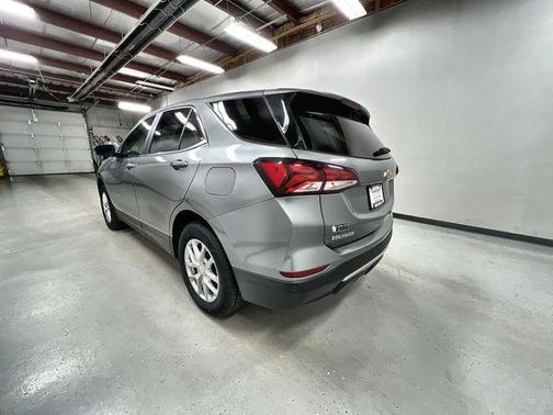 Sterling Gray Metallic 2024 Chevrolet Equinox 1LT