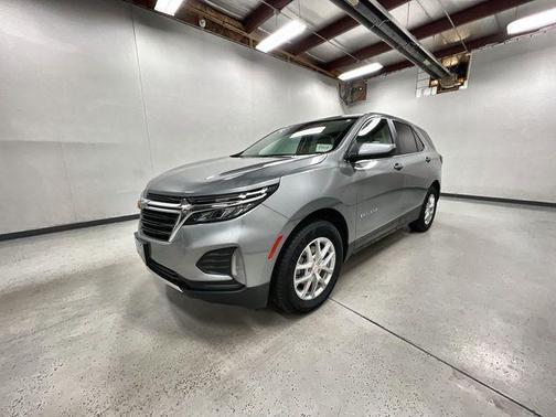 Sterling Gray Metallic 2024 Chevrolet Equinox 1LT