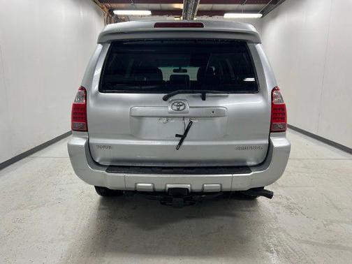 Titanium Metallic 2008 Toyota 4Runner SR5 V8