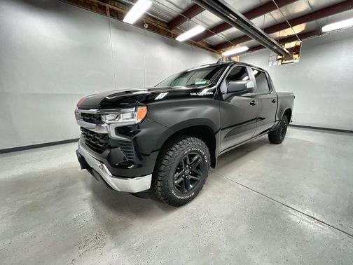 Black 2024 Chevrolet Silverado 1500 LT